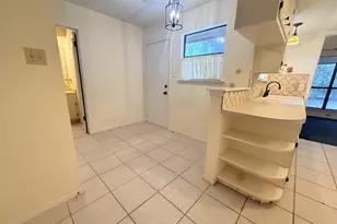 109 Pine Cone Ln, Elgin, TX 78621 - Photo 10