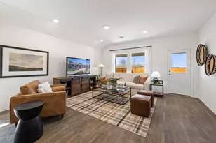 827 Arnold Loop, Uhland, TX 78640 - Photo 10