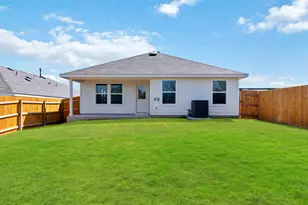 827 Arnold Loop, Uhland, TX 78640 - Photo 32