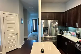 8021 Izetta Ln, Austin, TX 78744 - Photo 6