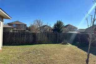 8021 Izetta Ln, Austin, TX 78744 - Photo 12