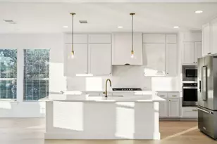 7409 Turnback Ledge Trail, Lago Vista, TX 78645 - Photo 30