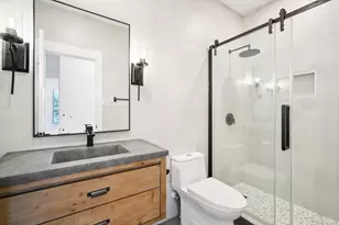 7409 Turnback Ledge Trail, Lago Vista, TX 78645 - Photo 32