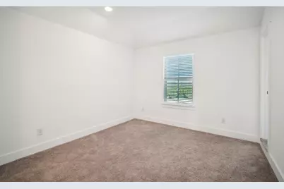 7409 Turnback Ledge Trail, Lago Vista, TX 78645 - Photo 32