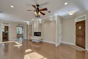 1821 W 37th St, Austin, TX 78731 - Photo 6