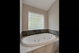 1821 W 37th St, Austin, TX 78731 - Photo 20