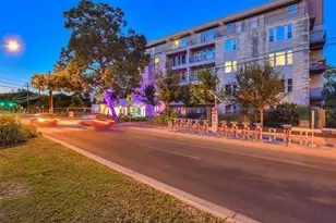 1900 Barton Springs Rd, Austin, TX 78704 - Photo 16