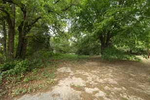 660 E Hwy 290 Hwy E, Elgin, TX 78621 - Photo 1