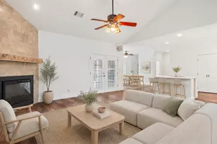 2471 Oak Run Dr, Wimberley, TX 78676 - Photo 6