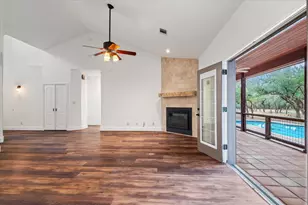 2471 Oak Run Dr, Wimberley, TX 78676 - Photo 14