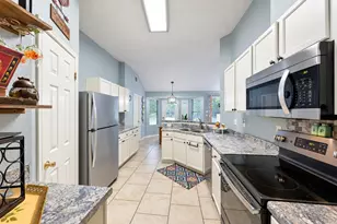 510 Maybrook Dr, Buda, TX 78610 - Photo 14