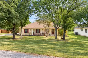 510 Maybrook Dr, Buda, TX 78610 - Photo 4