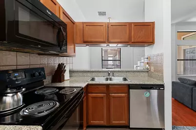 2802 Nueces Street #303, Austin, TX 78705 - Photo 6