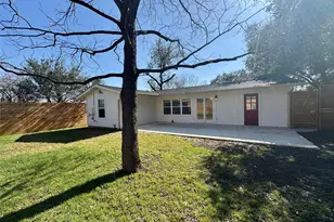 1304 Hillcrest Dr, Austin, TX 78723 - Photo 24