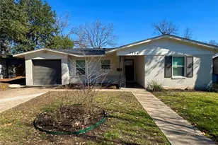 1304 Hillcrest Dr, Austin, TX 78723 - Photo 1