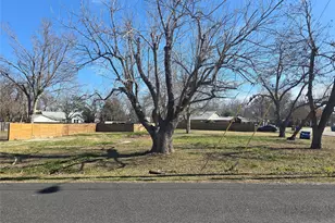 305 Lexington Rd, Elgin, TX 78621 - Photo 6