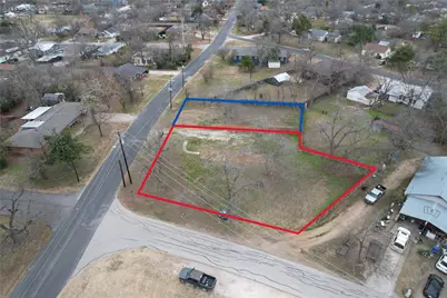 305 Lexington Road, Elgin, TX 78621 - Photo 14