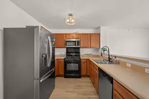 1189 Shadow Creek Blvd, Buda, TX 78610 - Photo 10