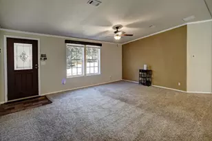 1024 Sand Hills Rd, Red Rock, TX 78662 - Photo 10