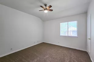 300 Tamara Dr, Georgetown, TX 78628 - Photo 10