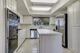 4505 Deepwoods Dr, Austin, TX 78731 - Photo 4