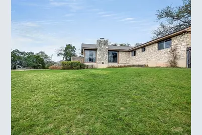 4505 Deepwoods Drive, Austin, TX 78731 - Photo 10