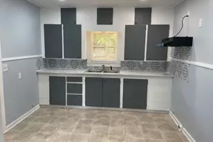 439 East Lafayette St, La Grange, TX 78945 - Photo 4