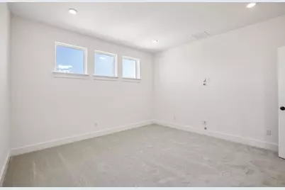 8712 Peristyle Drive, Austin, TX 78744 - Photo 14