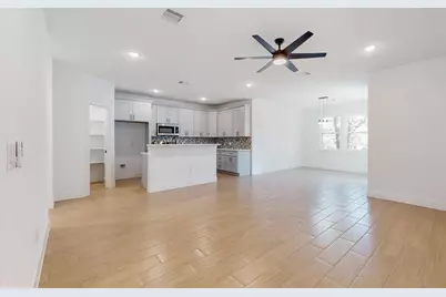 138 Onini Court, Bastrop, TX 78602 - Photo 4