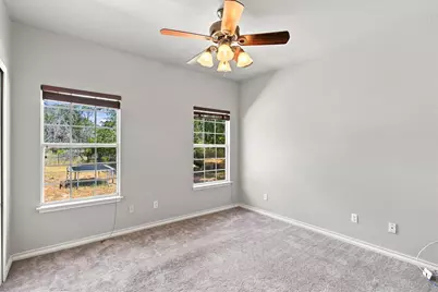 9729 Fm 775, Floresville, TX 78114 - Photo 18