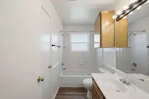 2215 Dry Creek Dr, Round Rock, TX 78681 - Photo 8