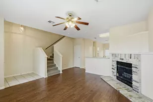 2215 Dry Creek Dr, Round Rock, TX 78681 - Photo 2