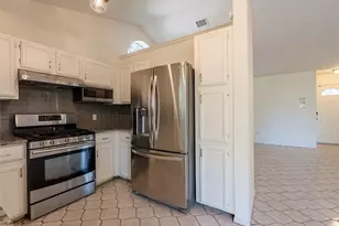 8202 Avocet Dr, Austin, TX 78745 - Photo 6