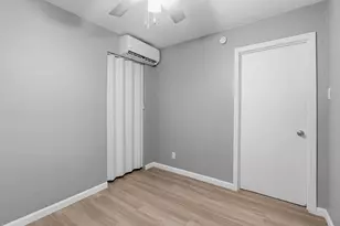 2910 Medical Arts St, Austin, TX 78705 - Photo 4