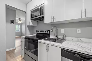 2910 Medical Arts St, Austin, TX 78705 - Photo 16