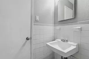 2910 Medical Arts St, Austin, TX 78705 - Photo 14