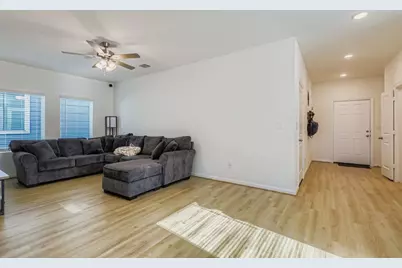 157 Lt Rusty Drive, Jarrell, TX 76537 - Photo 4