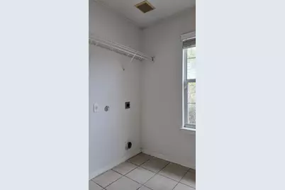 100 Maplewood S, Kyle, TX 78640 - Photo 6