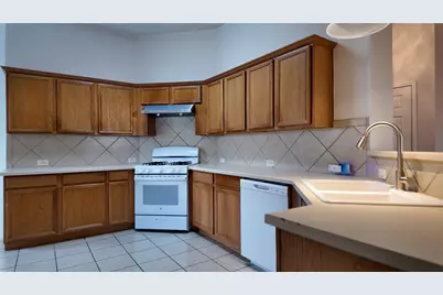 100 Maplewood S, Kyle, TX 78640 - Photo 8