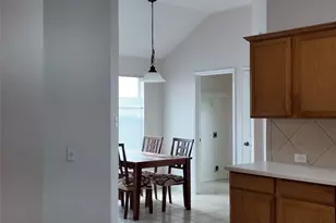 100 Maplewood S, Kyle, TX 78640 - Photo 10