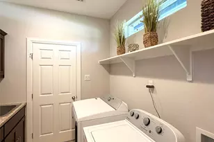 1902 Rowe Loop, Pflugerville, TX 78660 - Photo 24