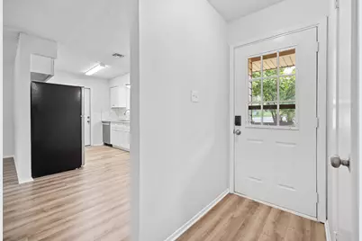 8204 Kellog Court, Austin, TX 78745 - Photo 4