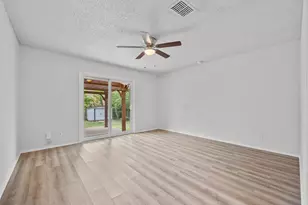 8204 Kellog Ct, Austin, TX 78745 - Photo 4