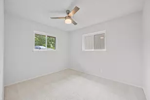8204 Kellog Ct, Austin, TX 78745 - Photo 18