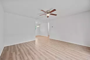 8204 Kellog Ct, Austin, TX 78745 - Photo 6