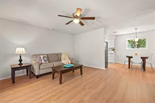 8204 Kellog Ct, Austin, TX 78745 - Photo 6