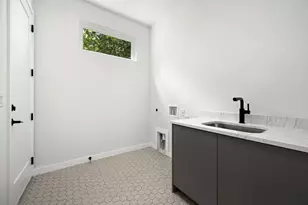 1104 Gunter St, Austin, TX 78702 - Photo 24