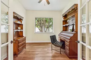 11213 Woodland Hills Trail, Austin, TX 78732 - Photo 18