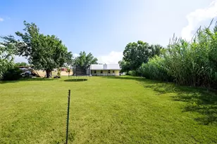 1717 NW Fleischer Dr NW, Pflugerville, TX 78728 - Photo 16