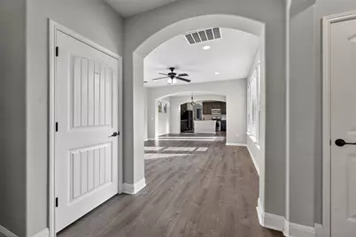 5800 Baythorne Drive, Austin, TX 78747 - Photo 6